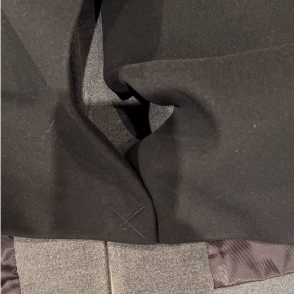 BCBG JAXSON Grey Pom Pom Coat Sz M - Picture 10 of 10